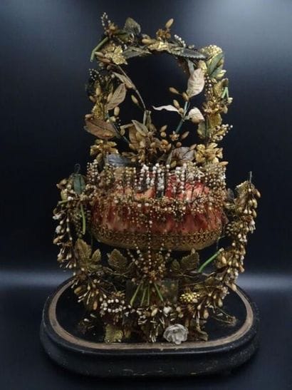 Globe de mariée 
Contenant une couronne de...
