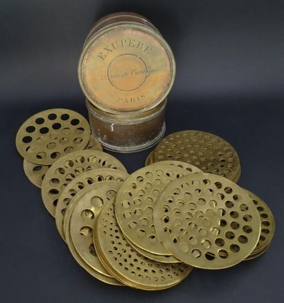 Boite tamis pour perles et pierres précieuses
De...
