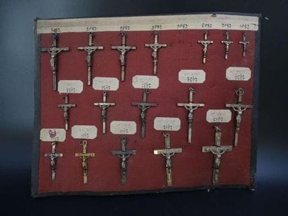 Planches de présentation de commerciaux 
Présentant...