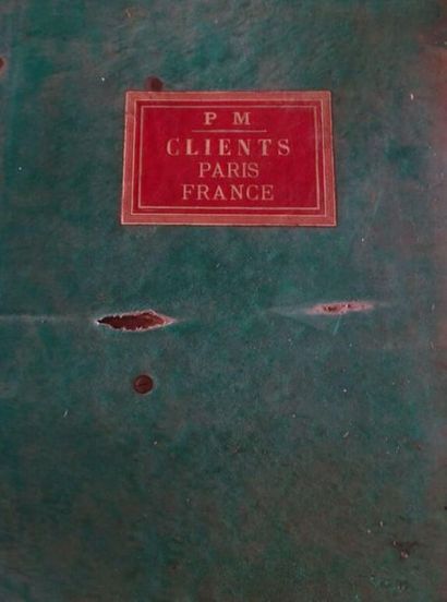 Ensemble de toutes les archives de l'entreprise
Composé...