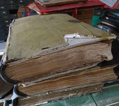 Ensemble de toutes les archives de l'entreprise
Composé...
