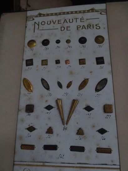 Important carton contenant
Divers livres...
