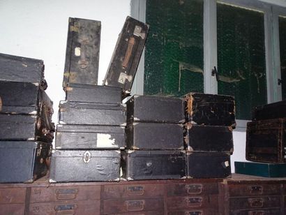Un fort lot de valises de représentant de...
