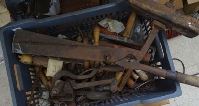 Outils anciens 
Pour le sertissage, poinçons,...