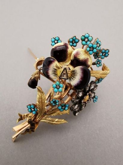 BROCHE en or de deux tons et argent figurant...