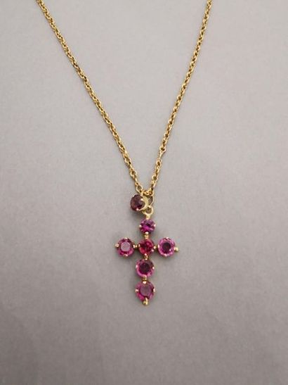 PENDENTIF en or jaune 750 mm en forme de...
