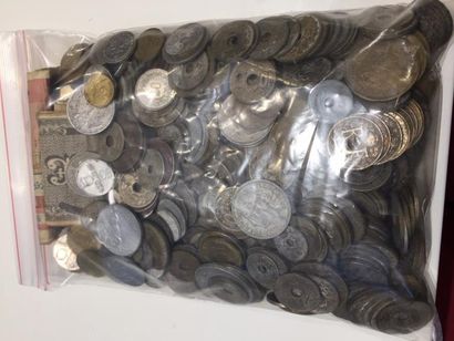 [Numismatique]. IMPORTANT LOT de pièces en...
