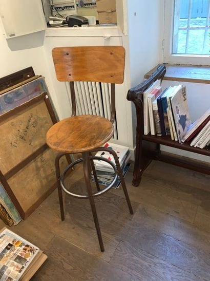 CHAISE et TABOURET industriel en bois et...