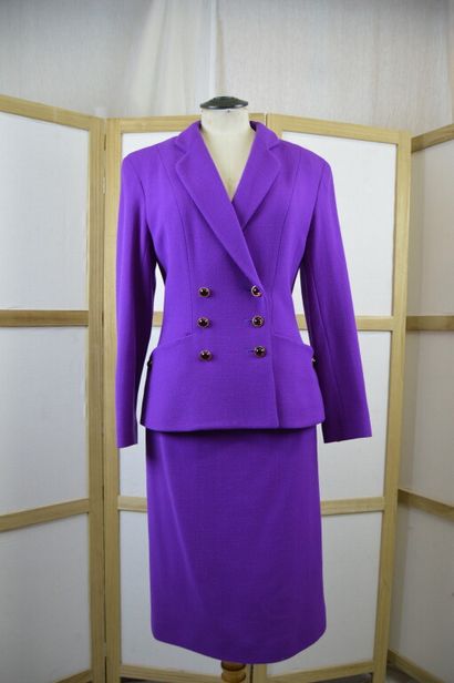 NINA RICCI. 

Edition boutique, Paris. 

Ensemble...