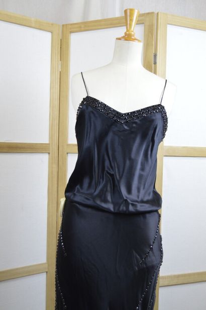 MARC JACOBS

Robe du soir à fines bretelles...