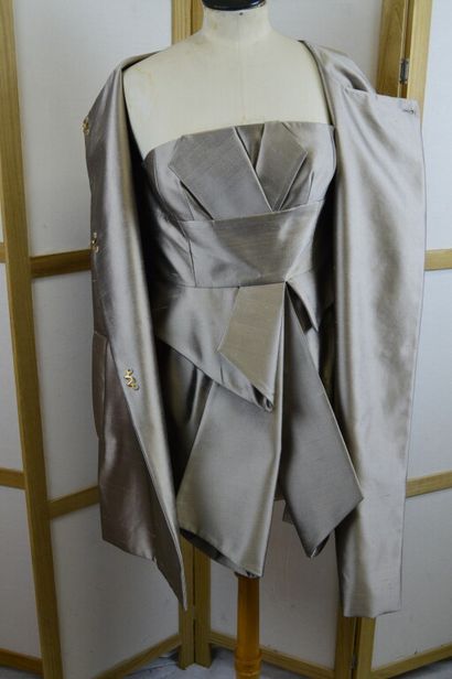 GUY LAROCHE

Ensemble de cocktail avec robe...