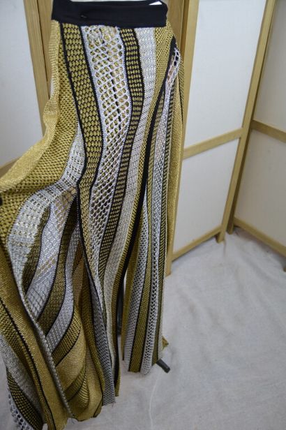 BALMAIN

Pantalon en lainage et lurex doré/noir/argenté....