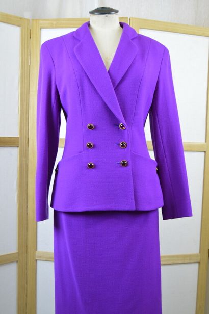 NINA RICCI. 

Edition boutique, Paris. 

Ensemble...