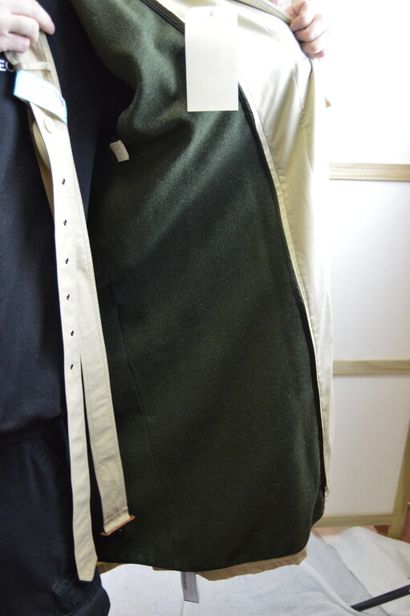 NINA RICCI, RICCI-CLUB PARIS

Imperméable...