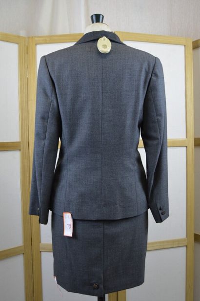 HERMES, Paris. 

Ensemble tailleur veste...