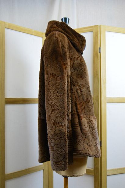 NAFA MINK, Made in EU

Veste en vison rasé...