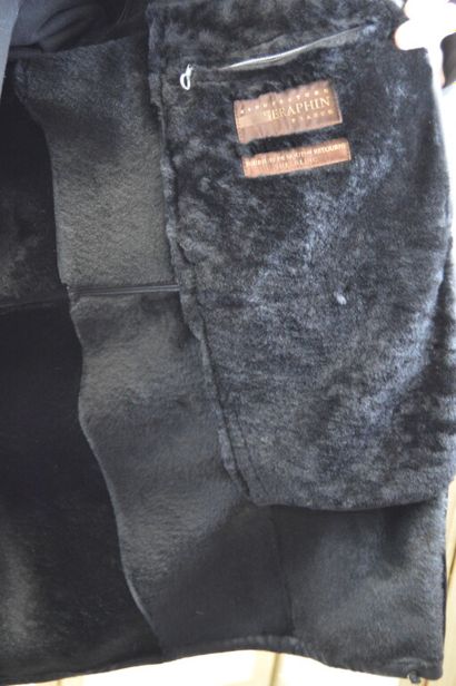 SERAPHIN FRANCE

Manteau ¾ d'homme noir en...