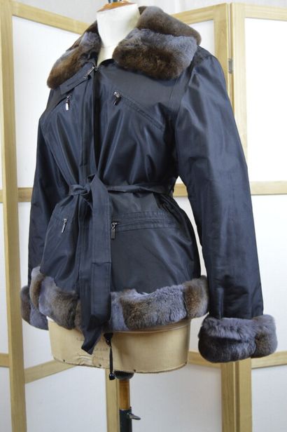 SPRUNG FRERES

Veste pelisse en nylon noire...