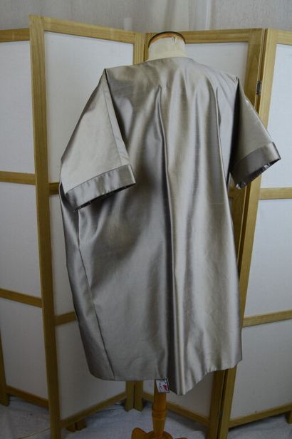 GUY LAROCHE

Ensemble de cocktail avec robe...