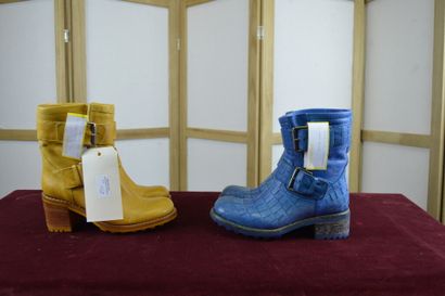 FREE LANCE

Lot de deux paires de bottines...