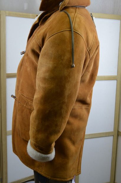 REVILLON BOUTIQUE PARIS

Duffle coat d'homme...