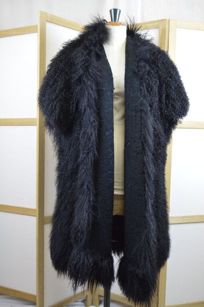 LANVIN

Manteau à manches courtes en agneau...