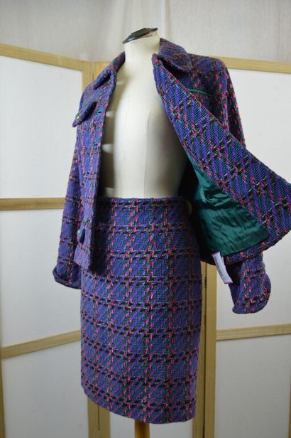 NINA RICCI. Edition boutique. 

Tailleur...