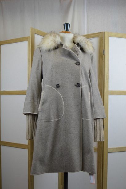BRUNELLO CUCINELLY

Manteau 7/8 en cachemire...