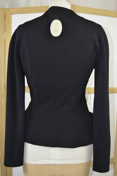 CHRISTIAN DIOR PARIS

Veste en crêpe noire...