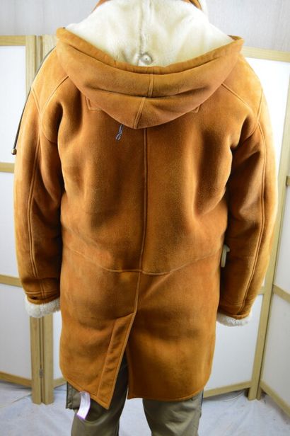 REVILLON BOUTIQUE PARIS

Duffle coat d'homme...