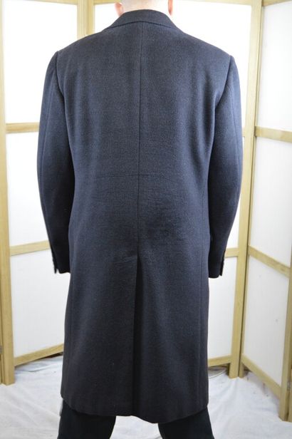 LANVIN PARIS

Manteau long d'homme en lainage...