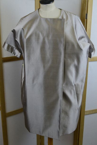 GUY LAROCHE

Ensemble de cocktail avec robe...