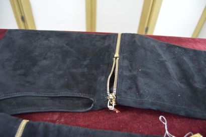 LOUIS VUITTON

Paire de cuissardes à talon...