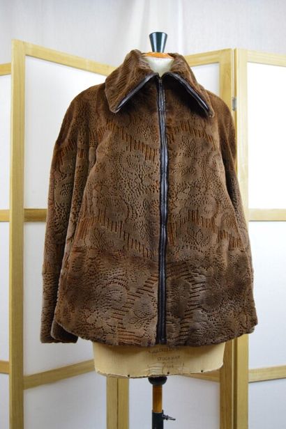 NAFA MINK, Made in EU

Veste en vison rasé...