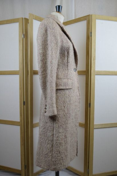BURBERRY LONDON

Manteau en tweed rose, écru...