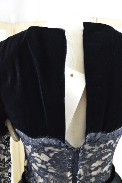 CHRISTIAN DIOR PARIS

Robe longue de soirée...