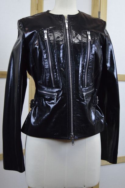 CELINE

Veste en cuir de veau vernis noir...