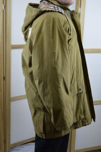 
BURBERRYS, Made in England




Parka d'homme...