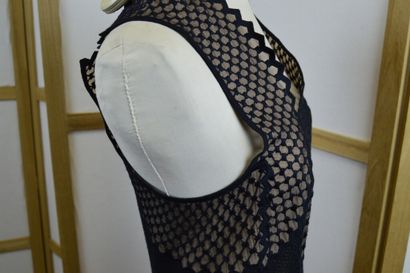 STELLA MCARTNEY

Robe longue en guipure noire...