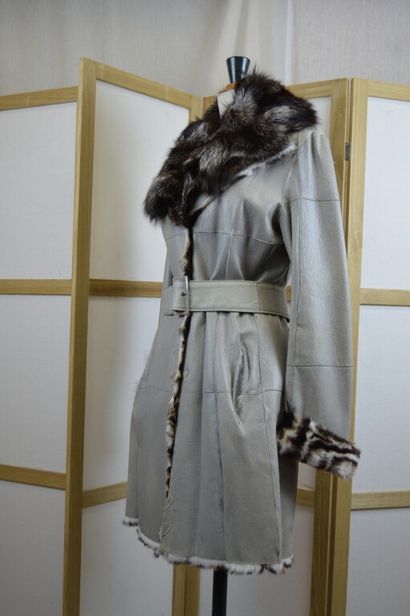 THES & THES, Italie

Manteau cintré ¾ en...