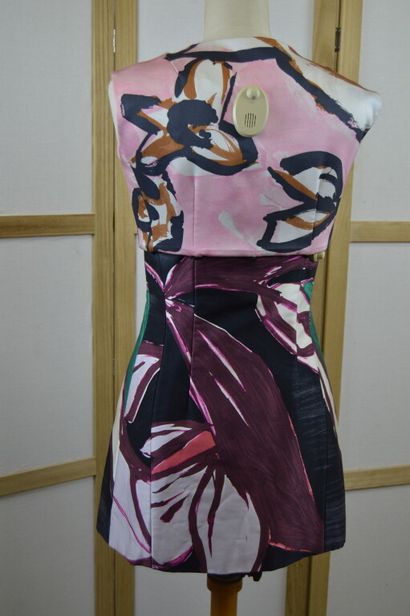 CHRISTIAN DIOR PARIS

Robe de cocktail en...