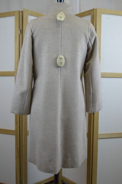 CAROLINA HERRERA

Manteau ¾ en lainage gris...