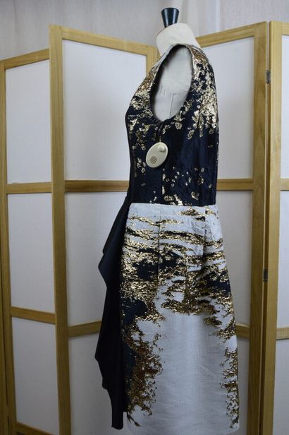 ALBERTA FERRETTI

Robe de soirée sans manches...