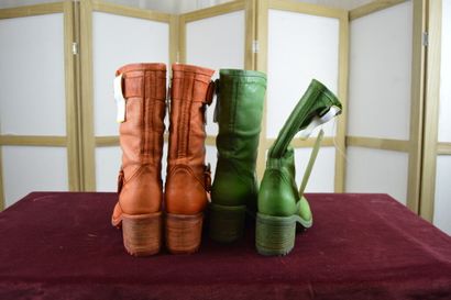 FREE LANCE

Lot de deux paires de bottes...
