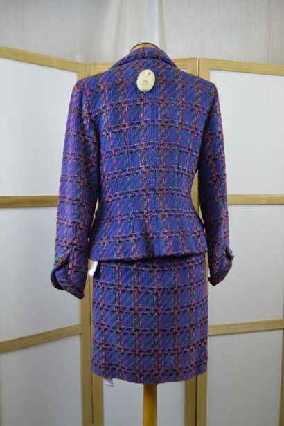 NINA RICCI. Edition boutique. 

Tailleur...