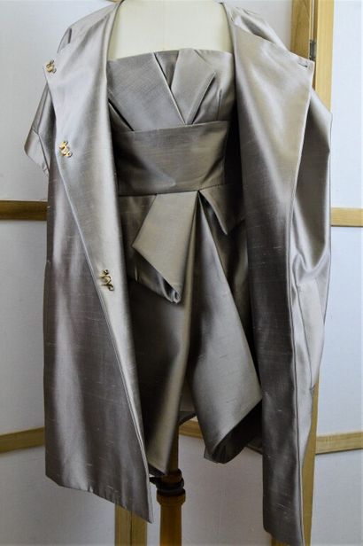 GUY LAROCHE

Ensemble de cocktail avec robe...