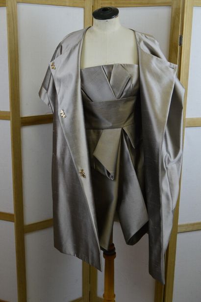 GUY LAROCHE

Ensemble de cocktail avec robe...