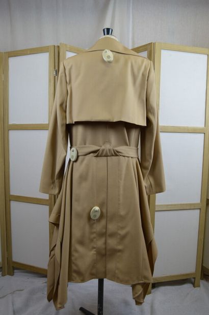 CHLOE

Trench long en gabardine, le bas de...