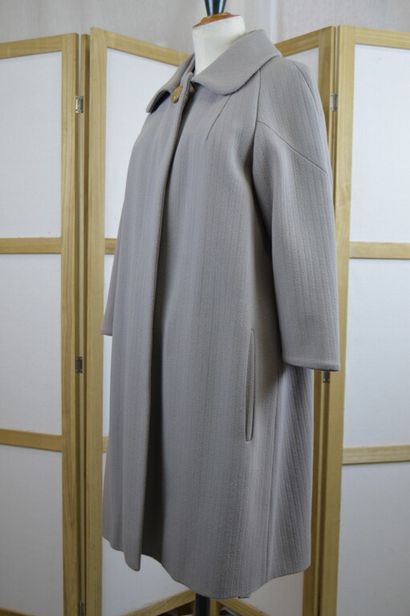 CHLOE

Manteau ¾ en tissu chevron taupe,...