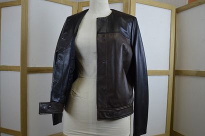 LONGCHAMP

Blouson court en cuir d'agneau...